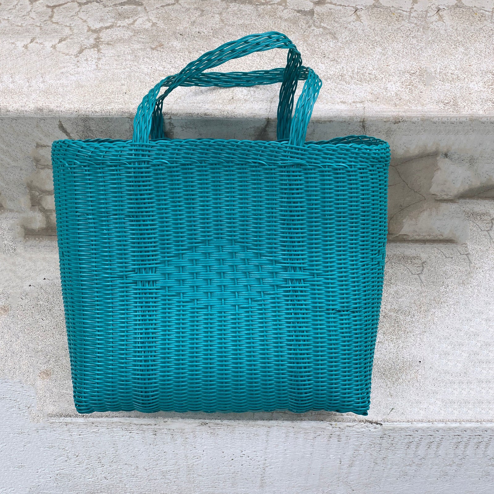 Guatemalan Woven Tote Bag in Teal , Medium