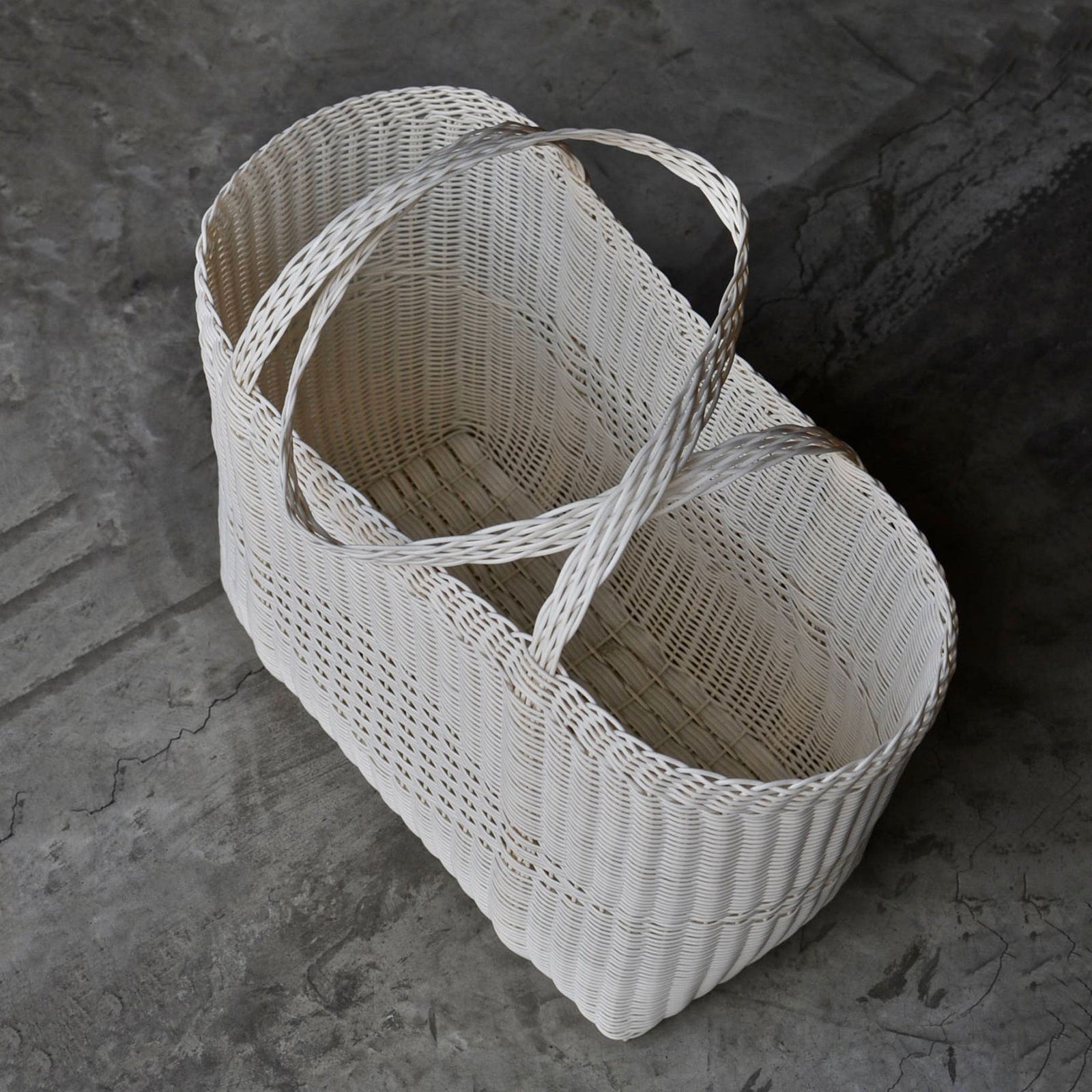 Woven Tote Bag in White , Medium